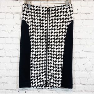 Michael Kors Pencil skirt front zipper black white